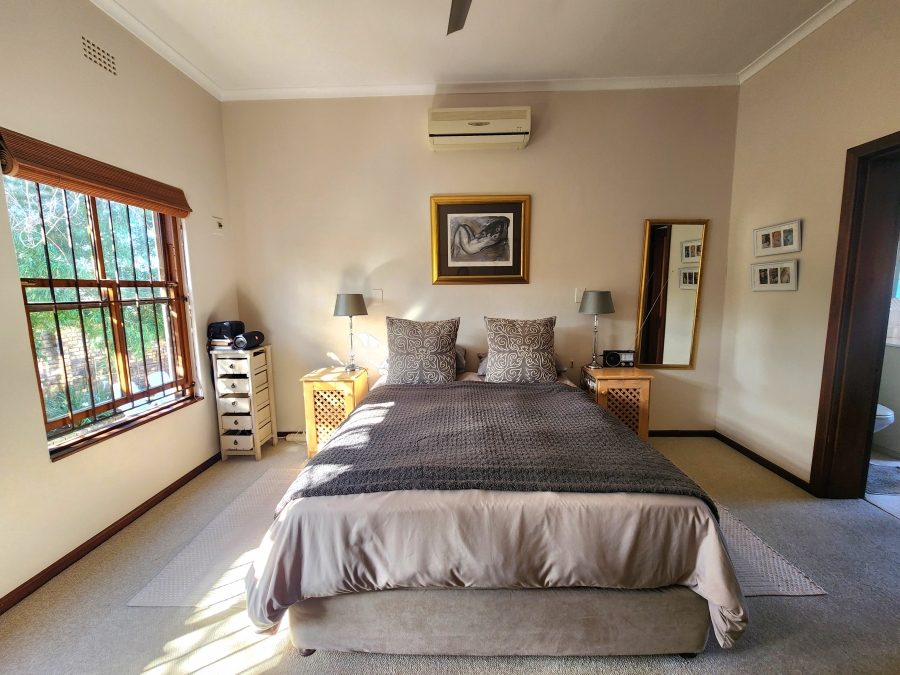 4 Bedroom Property for Sale in Panorama Western Cape